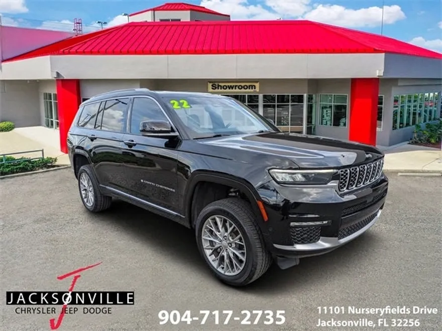 2022 Jeep Grand Cherokee L Summit photo 1