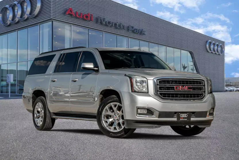 2017 Gmc Yukon XL SLT photo 1