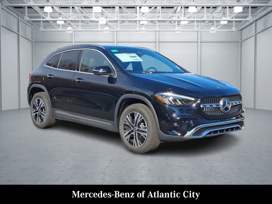 2025 Mercedes Benz GLA 250 4MATIC photo 1