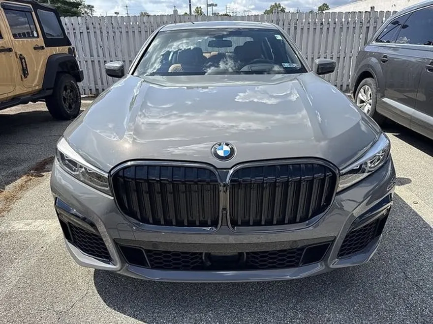 2022 Bmw 750Li photo 1