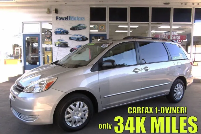 2005 Toyota Sienna LE photo 1