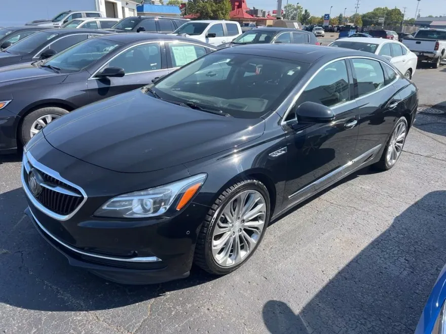 2017 Buick LaCrosse Premium photo 1