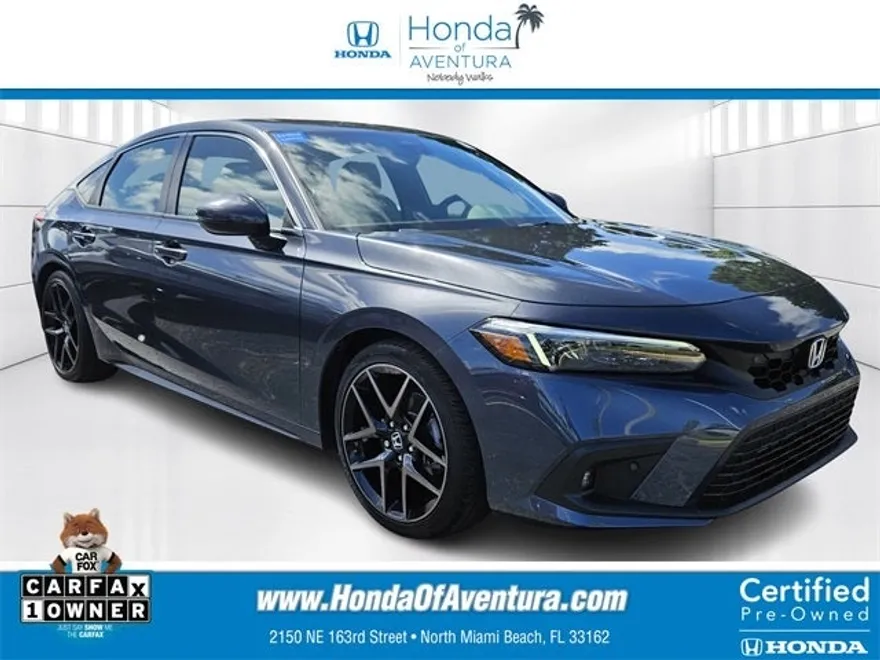 2022 Honda Civic Sport Touring photo 1