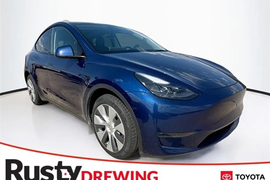 2023 Tesla Model Y Long Range photo 1