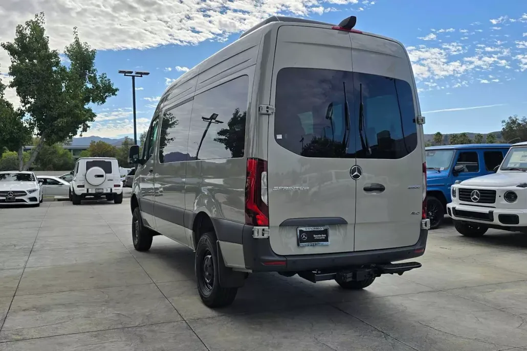 2026 Mercedes Benz Sprinter 2500 Standard Roof photo 1