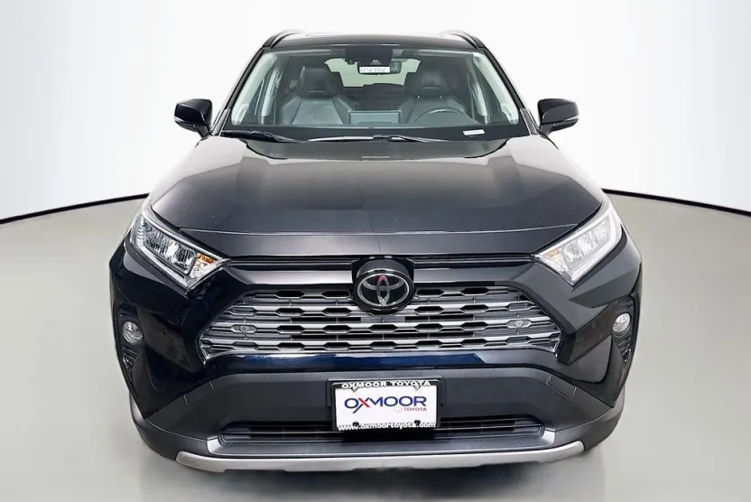 2021 Toyota RAV4 Limited photo 1