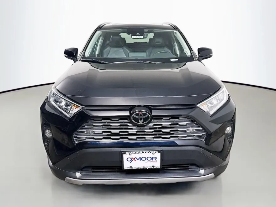 2021 Toyota RAV4 Limited photo 1