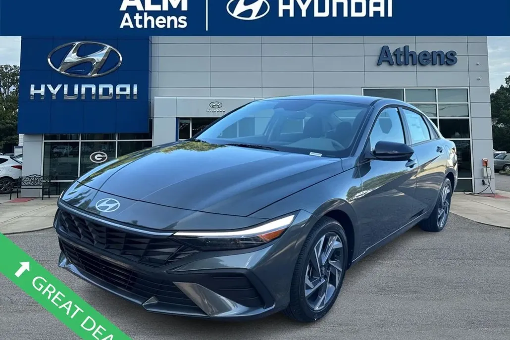 2025 Hyundai Elantra SEL Sport photo 1