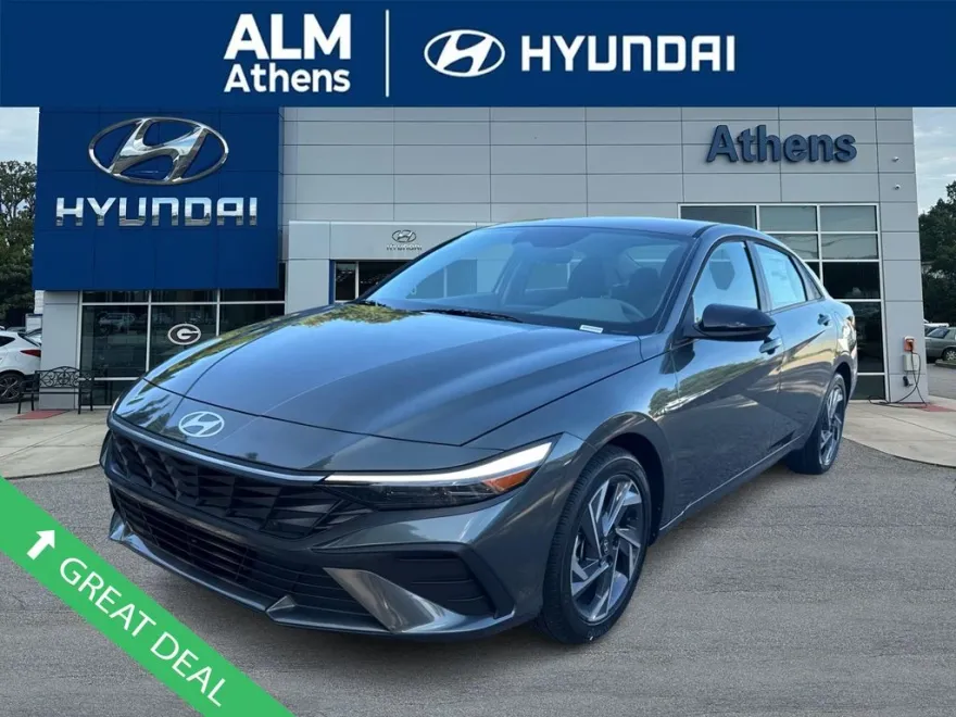 2025 Hyundai Elantra SEL Sport photo 1