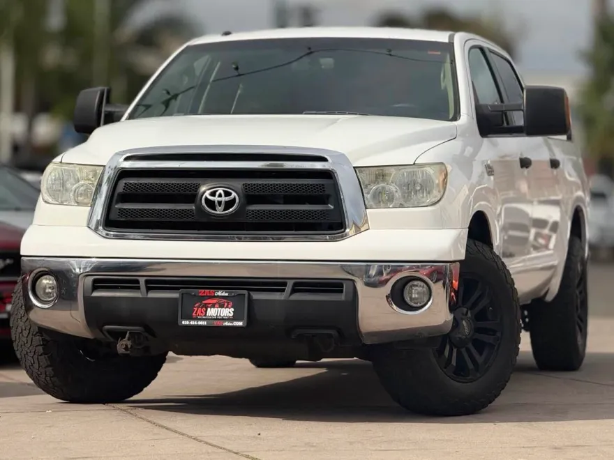 2013 Toyota Tundra SR5 photo 1