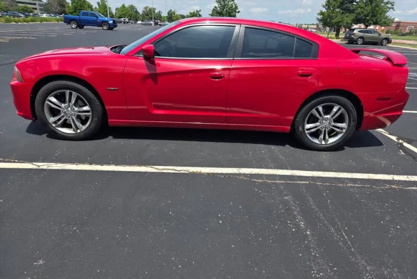 2012 Dodge Charger R/T photo 1