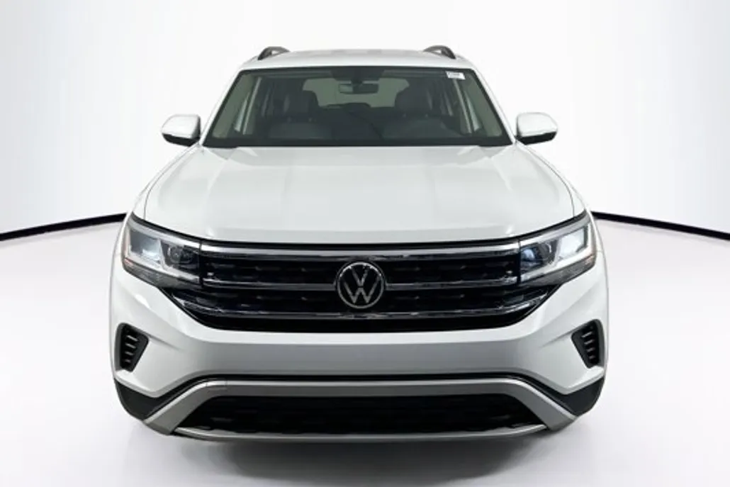 2022 Volkswagen Atlas SE photo 1