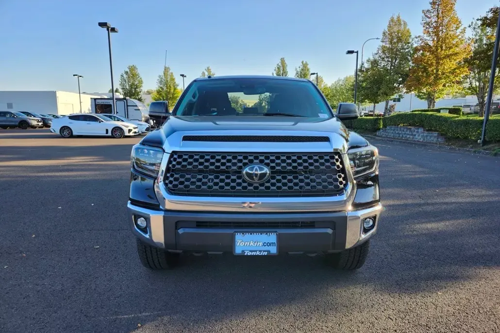 2019 Toyota Tundra SR5 photo 1
