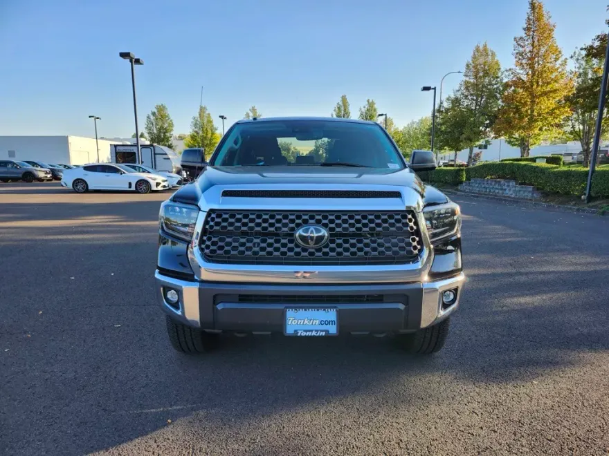 2019 Toyota Tundra SR5 photo 1