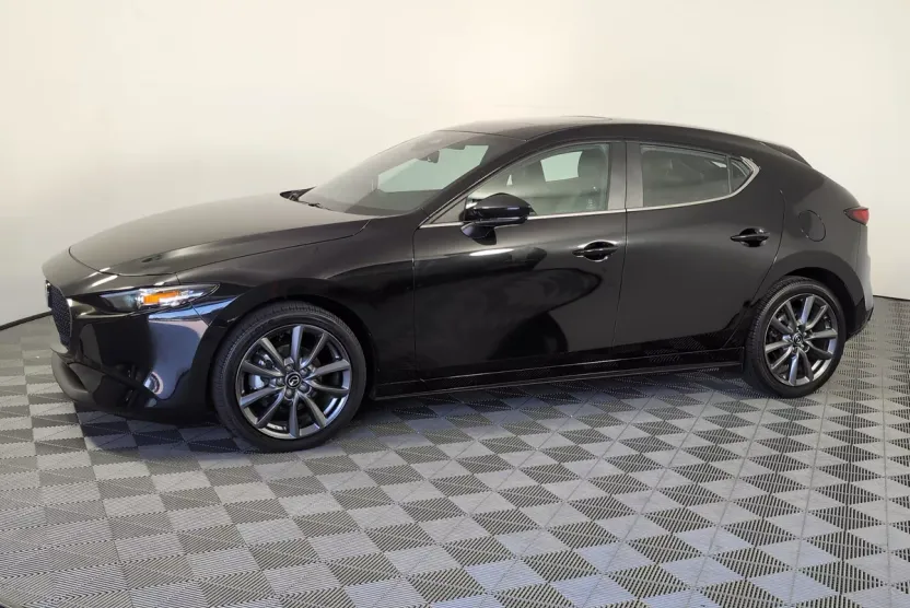2024 Mazda Mazda3 Hatchback 2.5 s Preferred photo 1