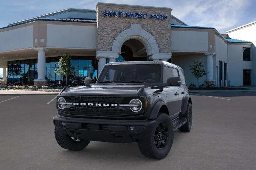 2025 Ford Bronco Outer Banks photo 1