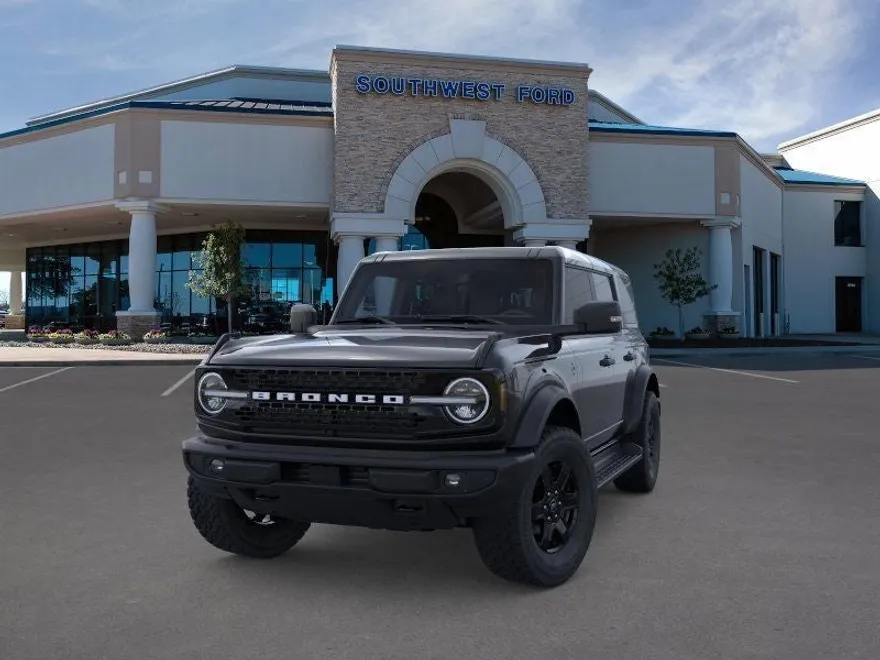 2025 Ford Bronco Outer Banks photo 1