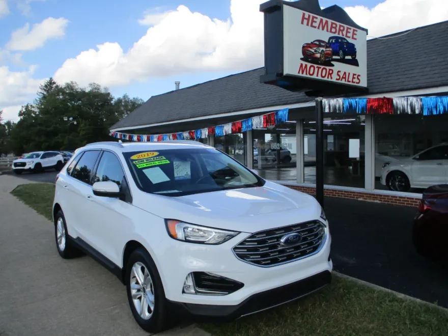 2019 Ford Edge SEL photo 1