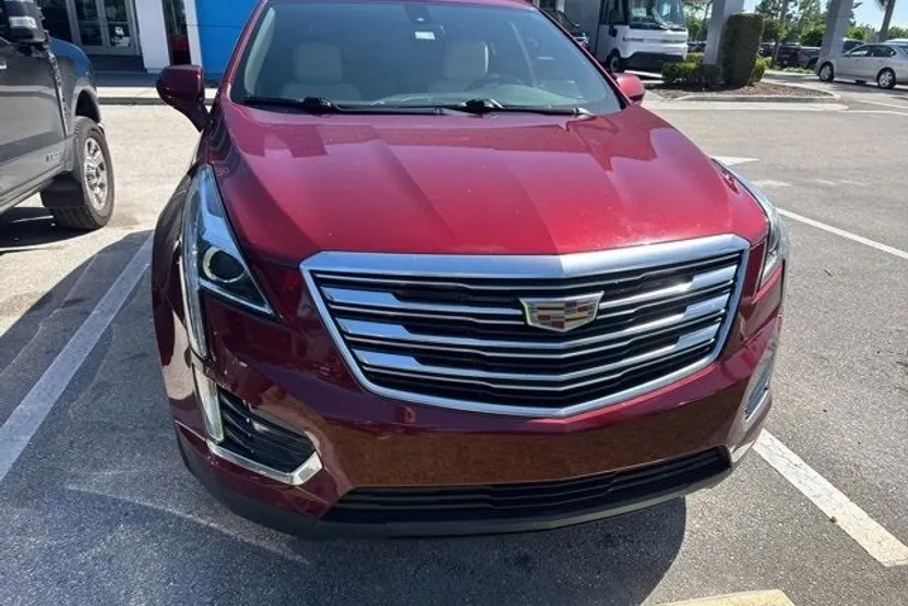 2017 Cadillac XT5 Base photo 1