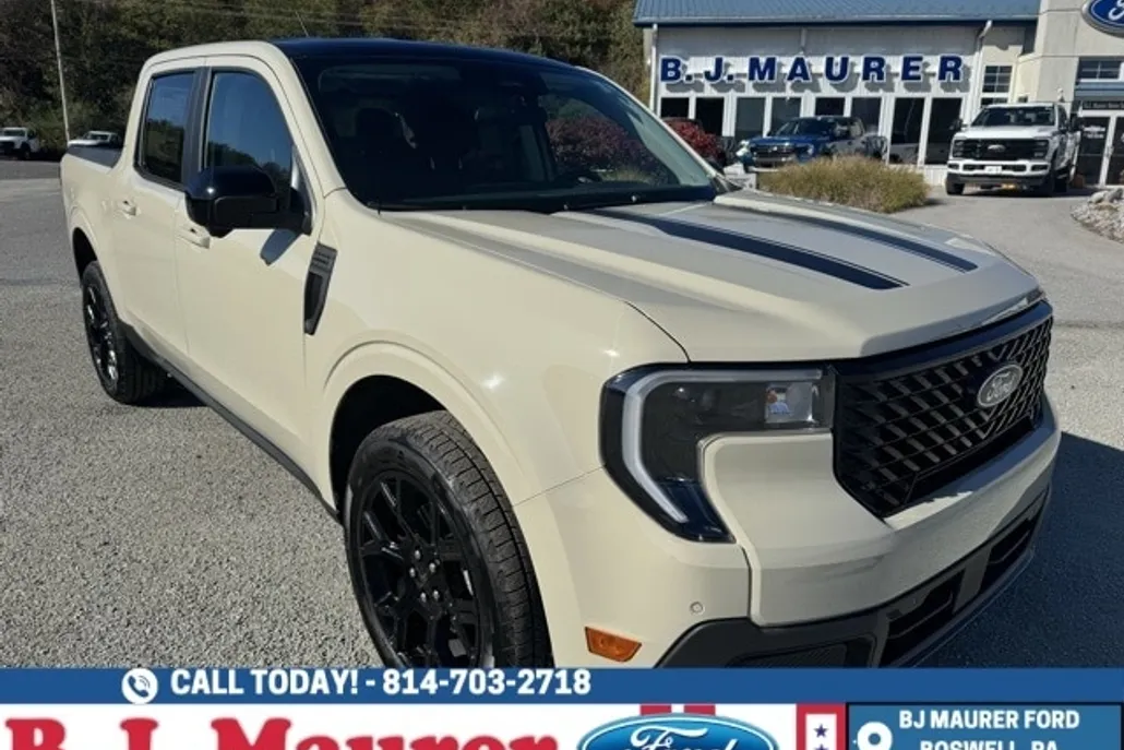 2025 Ford Maverick Lariat photo 1
