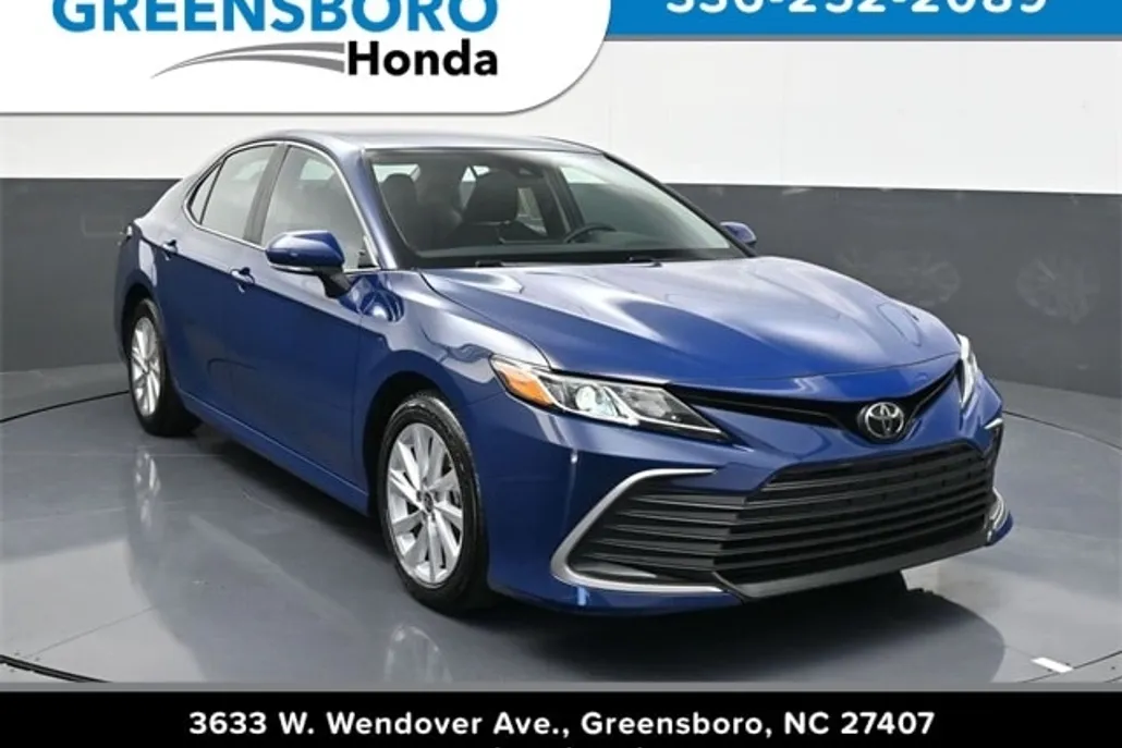 2024 Toyota Camry LE photo 1