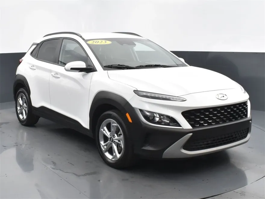 2023 Hyundai Kona SEL photo 1