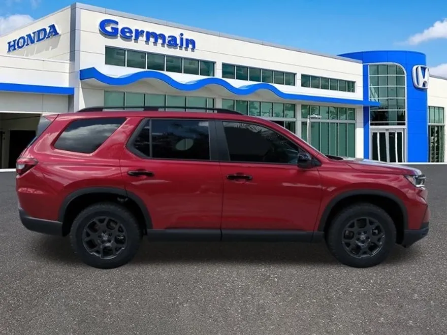 2025 Honda Pilot TrailSport photo 1