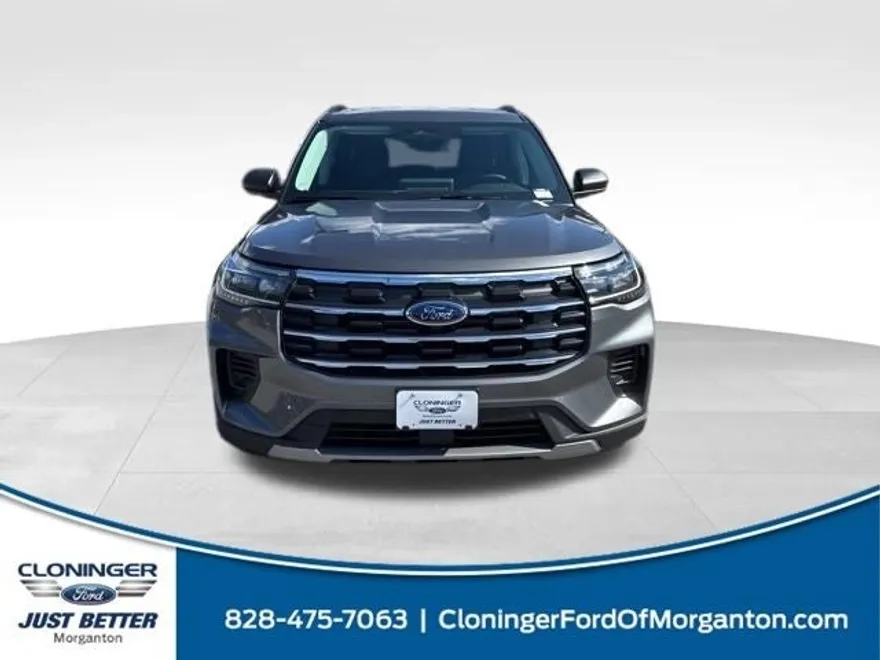 2025 Ford Explorer photo 1