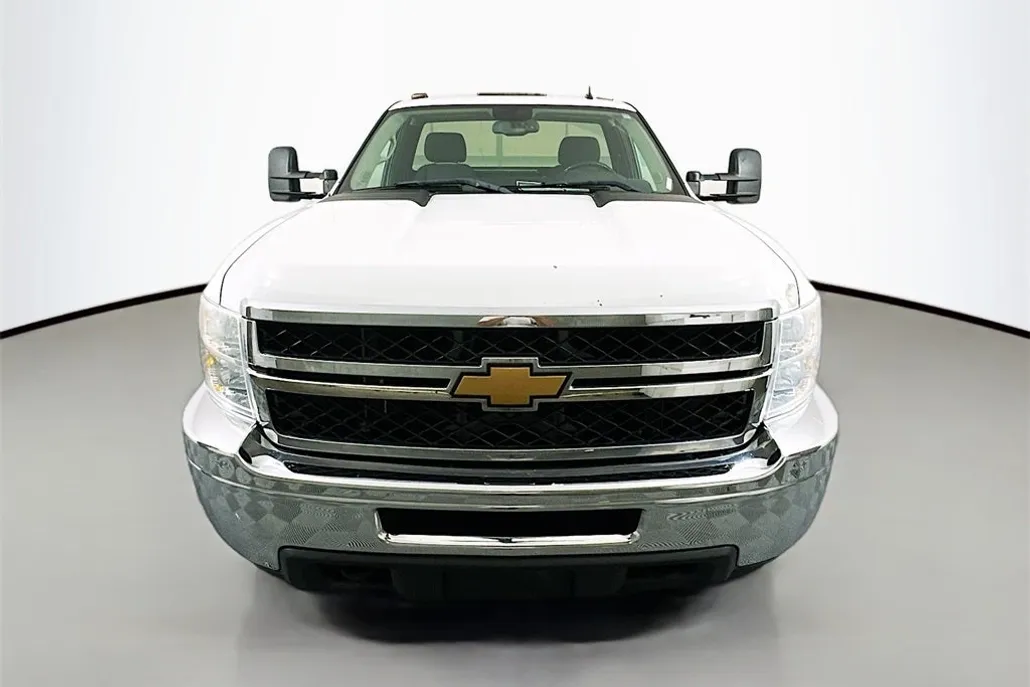 2013 Chevrolet Silverado 2500HD LT photo 1