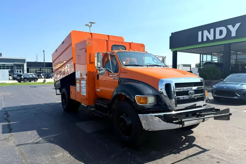 2015 Ford F-750 XL photo 1
