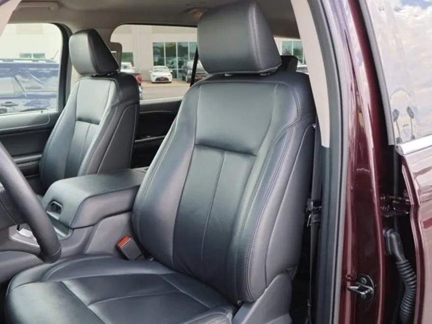 2024 Ford Expedition XLT photo 12