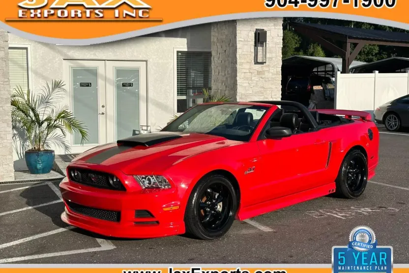 2014 Ford Mustang V6 photo 1