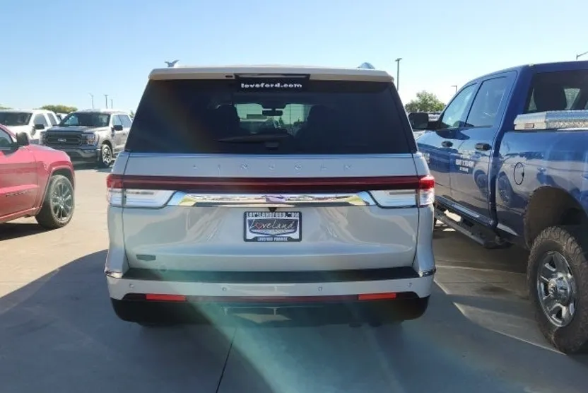 2023 Lincoln Navigator Reserve photo 1