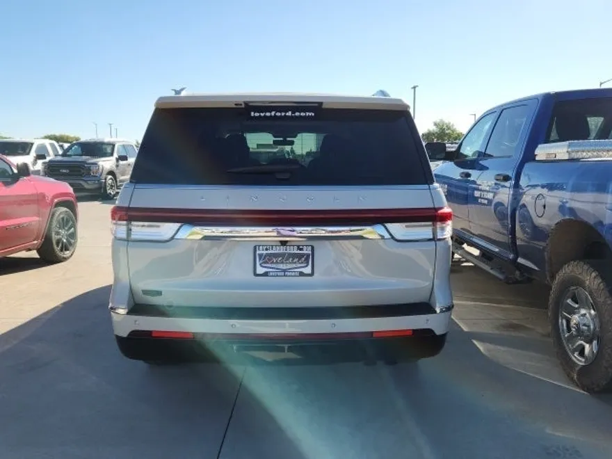 2023 Lincoln Navigator Reserve photo 1