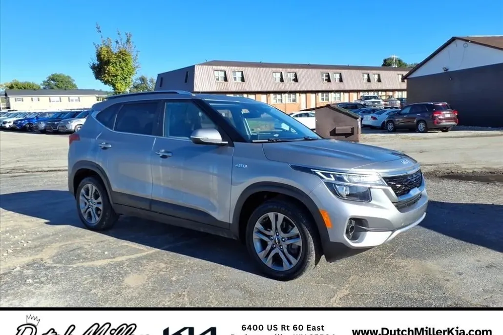 2022 Kia Seltos S photo 1