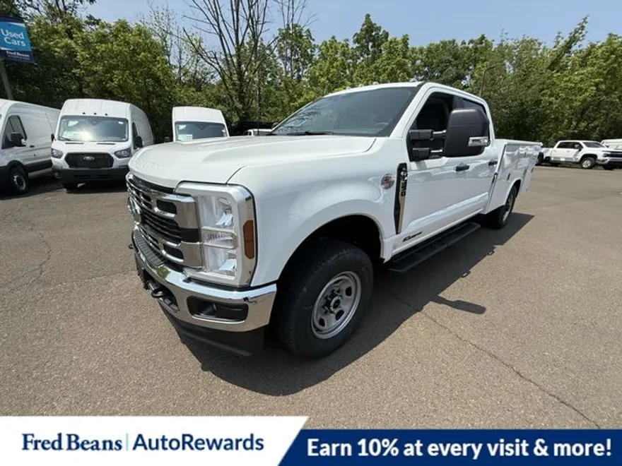 2025 Ford F-350 XL photo 1