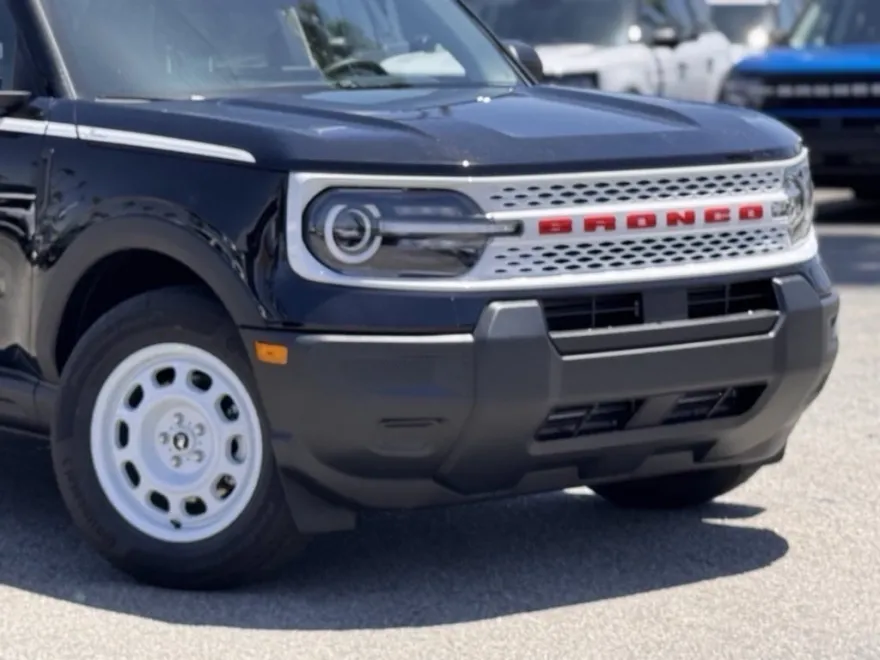 2025 Ford Bronco Sport Heritage photo 1