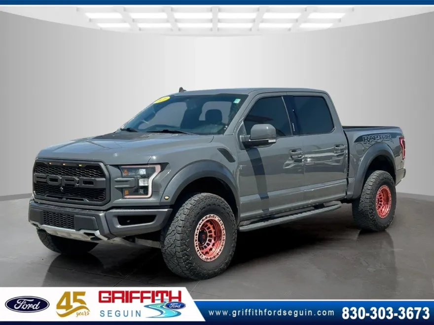 2020 Ford F-150 Raptor photo 1