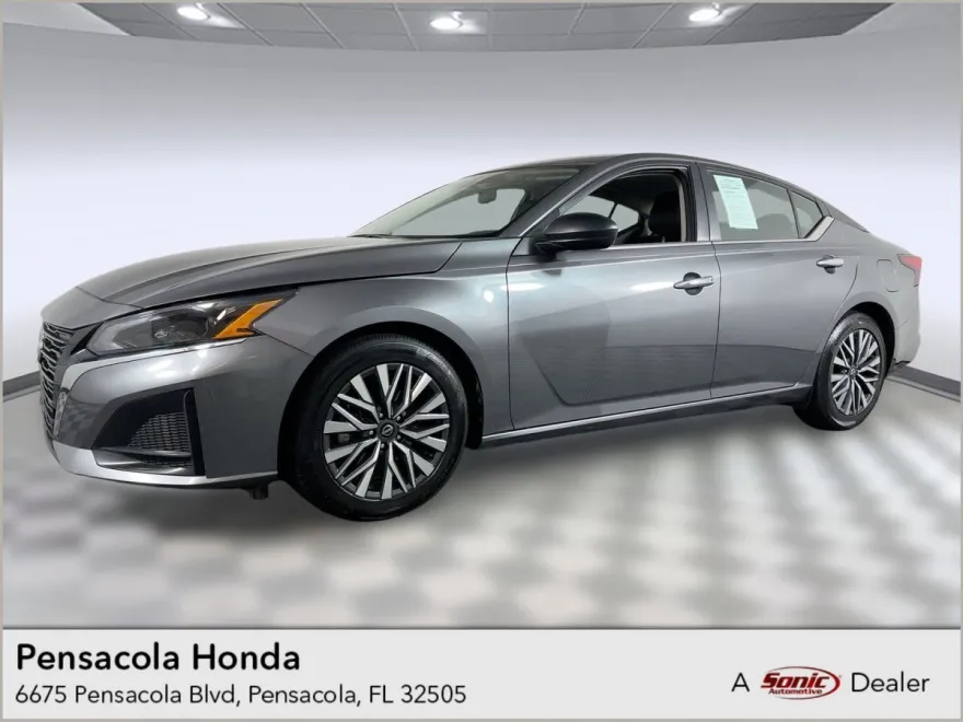 2024 Nissan Altima 2.5 SV photo 1