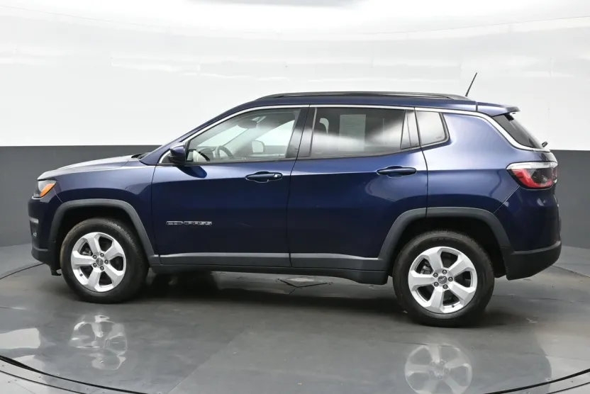2021 Jeep Compass Latitude photo 1