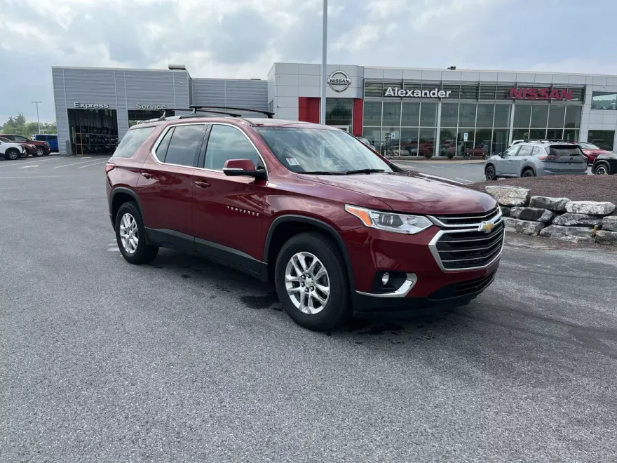 2018 Chevrolet Traverse Cloth 1LT photo 1
