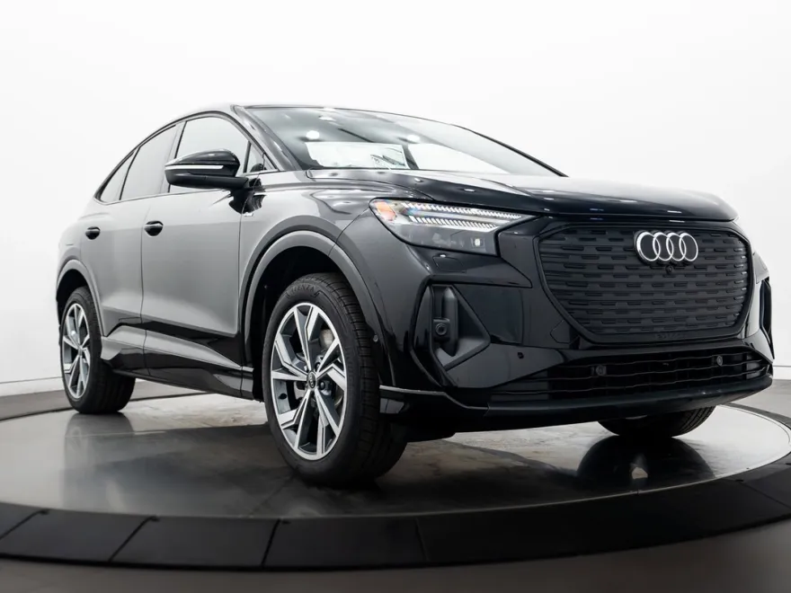 2024 Audi Q4 Sportback E-tron 50 Prestige photo 1