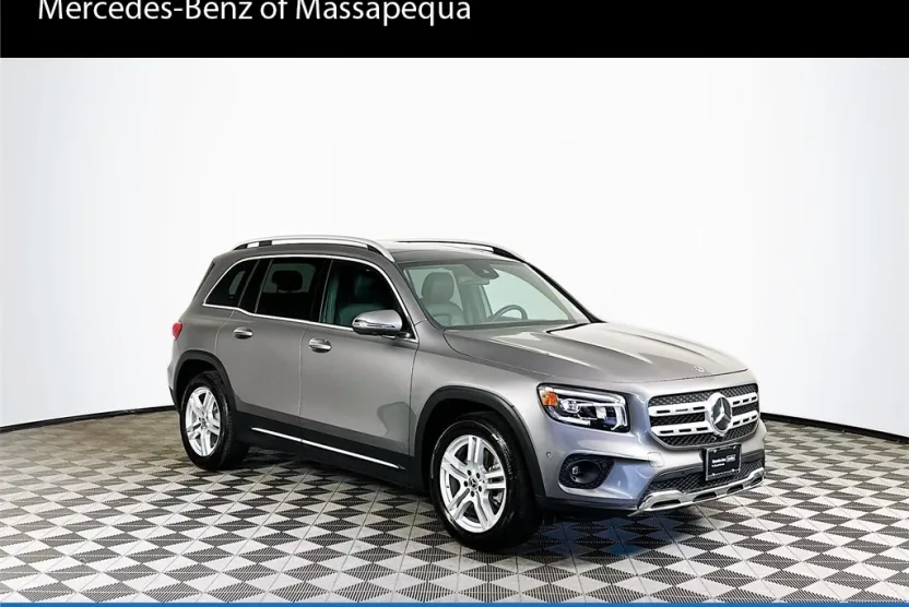 2022 Mercedes Benz GLB 250 4MATIC photo 1