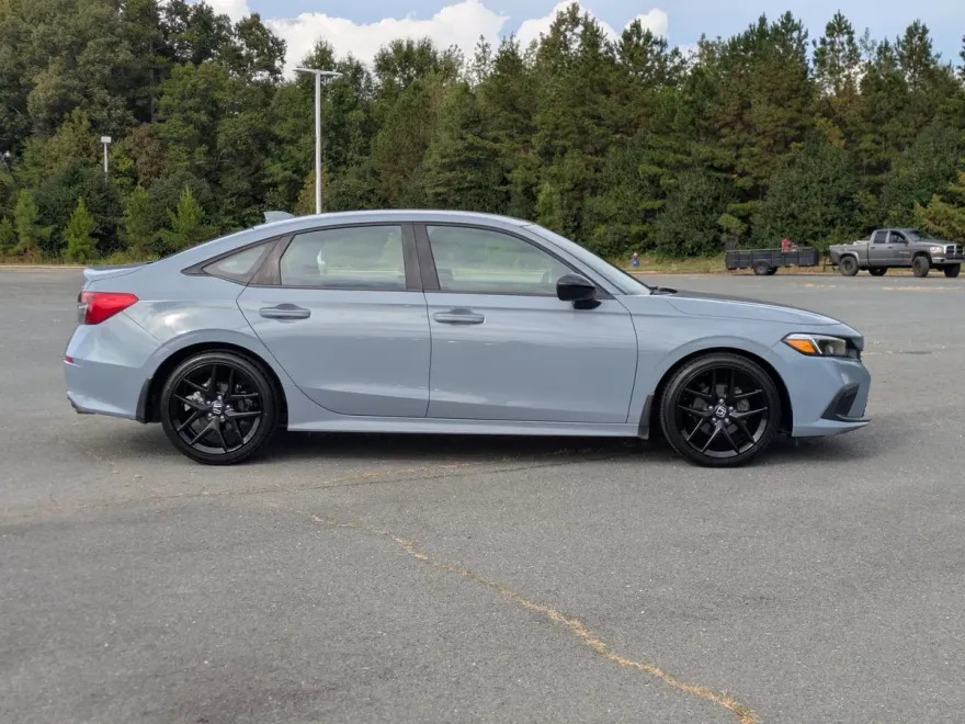 2022 Honda Civic Sport photo 1