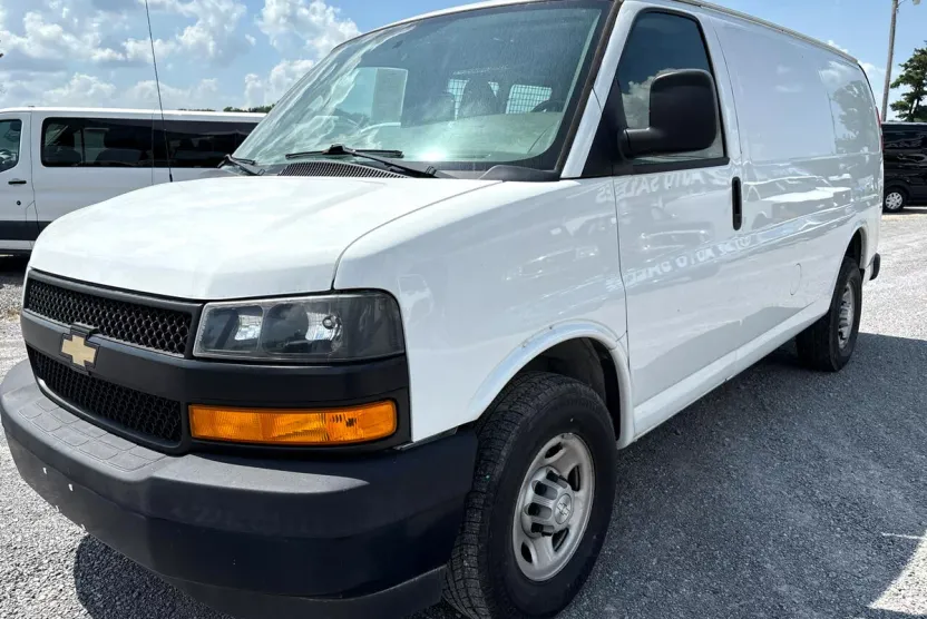 2019 Chevrolet Express 2500 Cargo photo 1