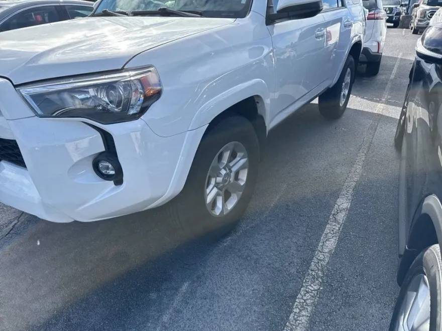 2023 Toyota 4Runner SR5 photo 1
