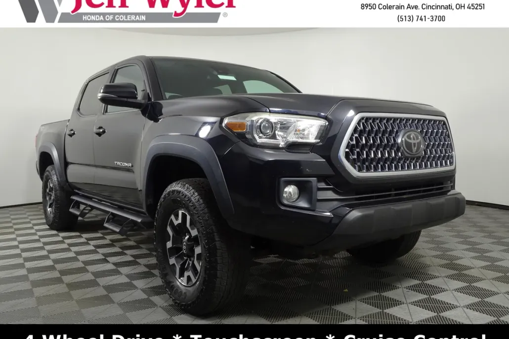 2018 Toyota Tacoma TRD Double Cab V6 4x4 photo 1
