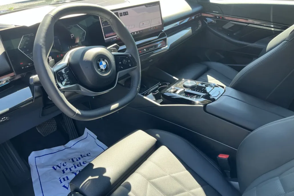 2025 Bmw 540i xDrive photo 1