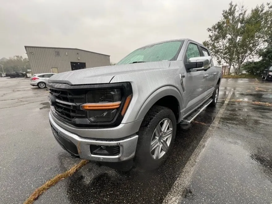 2024 Ford F-150 XLT photo 1