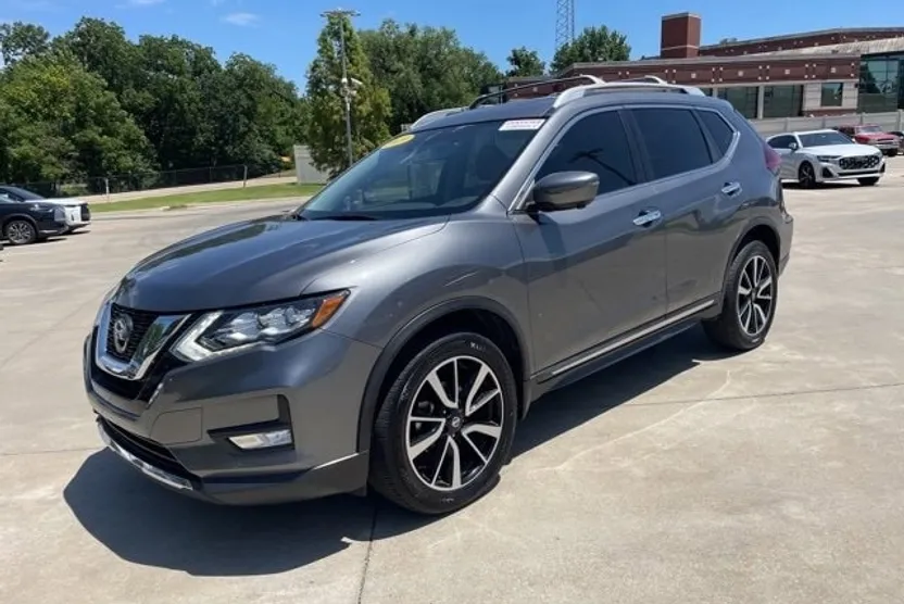2019 Nissan Rogue SL photo 1